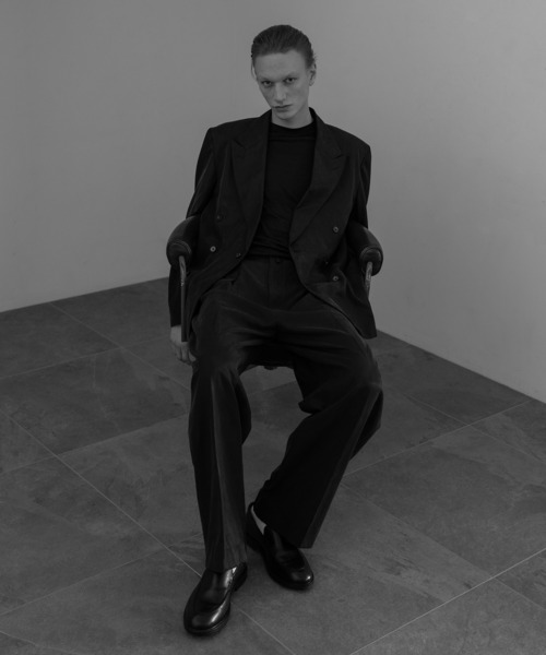 ADAM ET ROPE'(アダムエロペ)の「コットンキュプラ ツープリーツ ワイド スラックス / セットアップ対応(スラックス・メンズ・ブラック/チャコールグレー・L/M)」の21枚目の写真