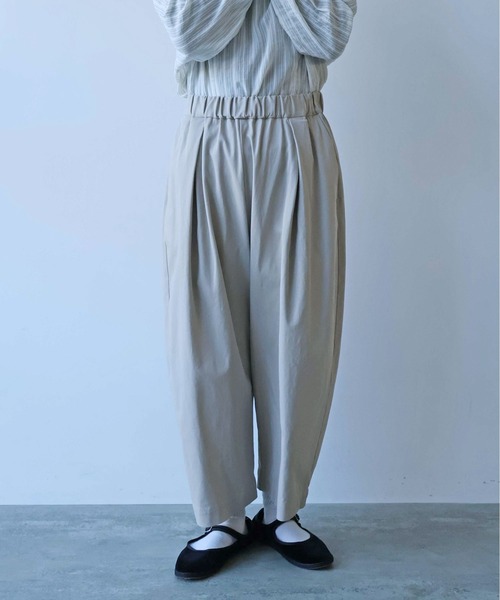 yuni(ユニ )の「60/2強撚twill ゴムタックパンツ 1701PT021261(その他パンツ・レディース・ブラウン/ベージュ・FREE)」の14枚目の写真