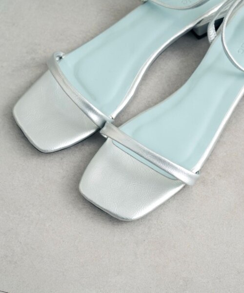 mystic（ミスティック）の「ストラップフラットサンダル（サンダル・レディース・ブラック/シルバー/イエロー・38/37/36）」の22枚目の写真