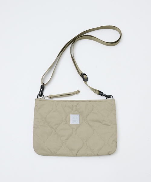 MIS（エムアイエス）の「【MIS/エムアイエス】ミリタリーキルトサコッシュ / 2WAY（ボディバッグ/ウエストポーチ・レディース・ピンク/ベージュ/ブラック/ブルー・フリー）」の16枚目の写真