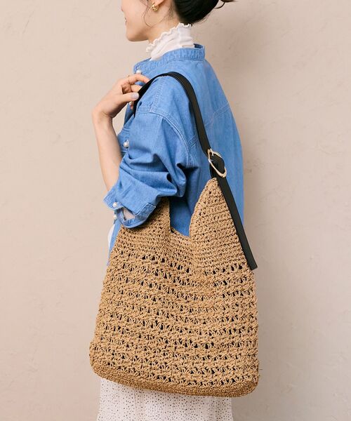 le.coeur blanc（ルクールブラン）の「バックル付き透かし編みペーパーバッグ（ショルダーバッグ・レディース・アイボリー/ベージュ・FREE）」の5枚目の写真