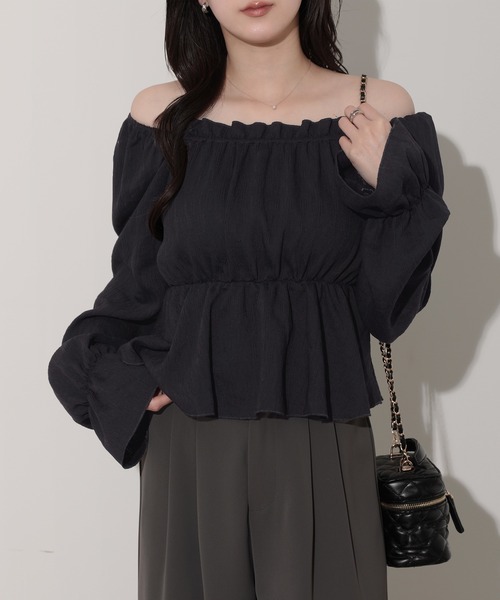 nouvellemoi(ヌーベルモイ)の「2WAYシボ加工ペプラムオフショルブラウス(その他トップス・レディース・ブラック/アイボリー/ピンク・FREE)」の2枚目の写真