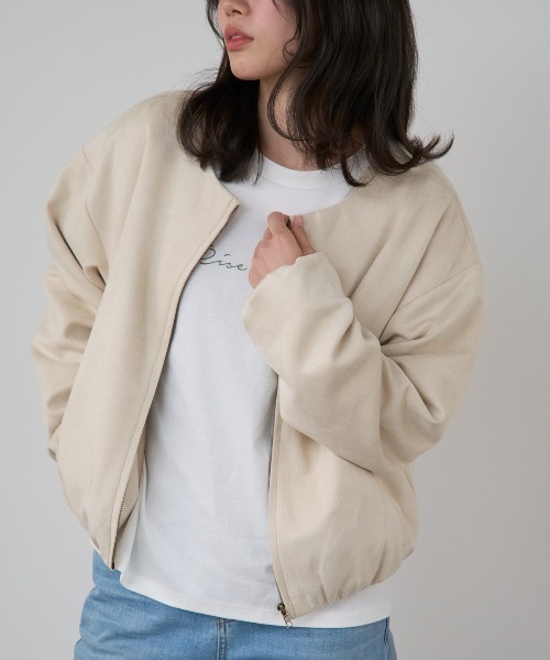 TRIANGLE PALETTE（トライアングルパレット）の「スエードバルーンノーカラーブルゾン（ノーカラージャケット・レディース・グレイッシュベージュ/アイボリー/グレー・FREE）」の6枚目の写真