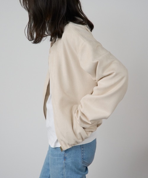 TRIANGLE PALETTE（トライアングルパレット）の「スエードバルーンノーカラーブルゾン（ノーカラージャケット・レディース・グレイッシュベージュ/アイボリー/グレー・FREE）」の7枚目の写真
