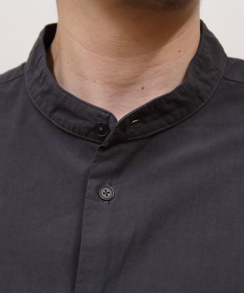 ORCIVAL(オーシバル)の「ORCIVAL/オーシバル ガーメントダイポプリン バンドカラー ロングスリーブシャツ BAND COLLAR POPLIN LONG SLEEVE SHIRT OR-B0444 GDP(シャツ/ブラウス・メンズ・ダークベージュ/チャコールグレー/クリーム・1/5/4)」の4枚目の写真