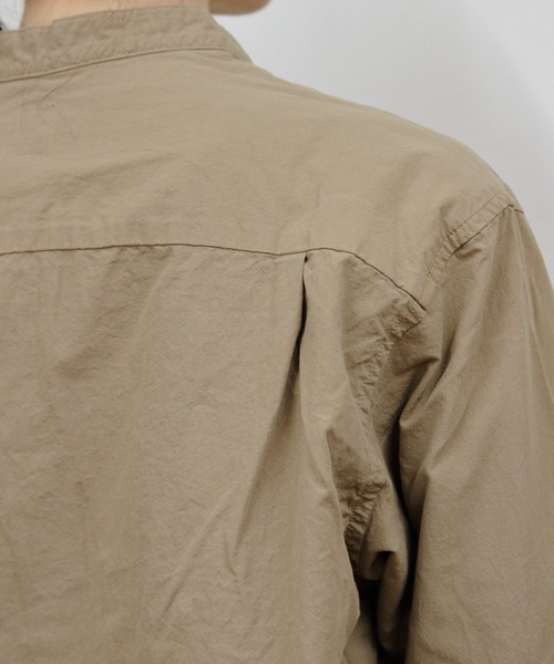 ORCIVAL(オーシバル)の「ORCIVAL/オーシバル ガーメントダイポプリン バンドカラー ロングスリーブシャツ BAND COLLAR POPLIN LONG SLEEVE SHIRT OR-B0444 GDP(シャツ/ブラウス・メンズ・ダークベージュ/チャコールグレー/クリーム/イエロー・1/5/4)」の13枚目の写真