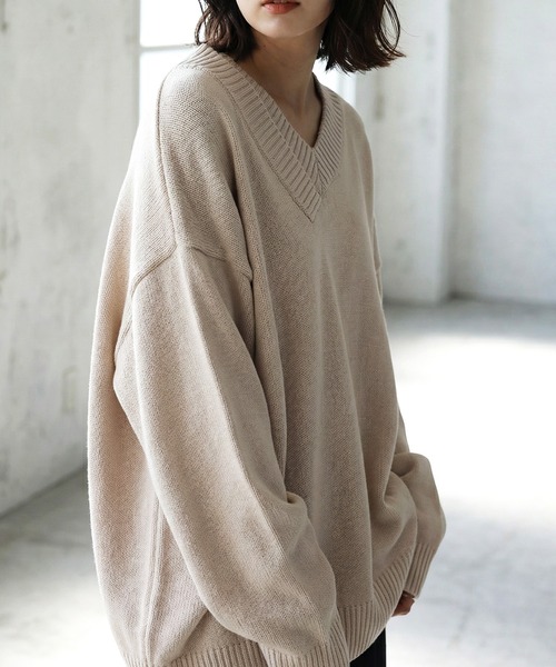 antiqua(アンティカ)の「綿100 Vネック ニット(ニット/セーター・レディース・ベージュ/ブルー/ブラック・ONESIZE)」の11枚目の写真