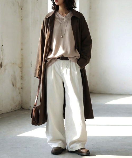 antiqua(アンティカ)の「綿100 Vネック ニット(ニット/セーター・レディース・ベージュ/ブルー/ブラック・ONESIZE)」の12枚目の写真