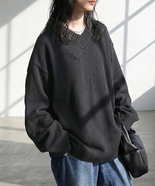 antiqua(アンティカ)の「綿100 Vネック ニット(ニット/セーター・レディース・ベージュ/ブルー/ブラック・ONESIZE)」の6枚目の写真