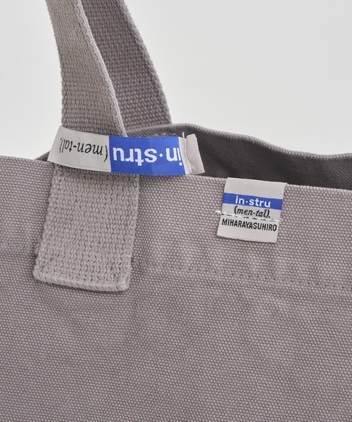 In・stru(men-tal).（インストルメンタル）の「【MIHARAYASUHIRO/ミハラヤスヒロ】COTTON CANVAS TOTE BAG/in・stru(men-tal).（トートバッグ・メンズ・ブラック/ライトグレー・FREE）」の19枚目の写真
