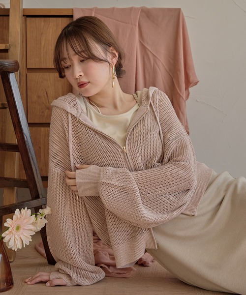 mideal(マイディール)の「glitter sheer hoodie / ラメシアーパーカー(パーカー・レディース・チャコールグレー/アイボリー/ピンク・FREE)」の5枚目の写真