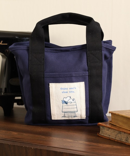 SNOOPY（スヌーピー）の「SNOOPY スヌーピー ミニトートバッグ 仕切り（トートバッグ・レディース・ホワイト/ネイビー・FREE）」の3枚目の写真