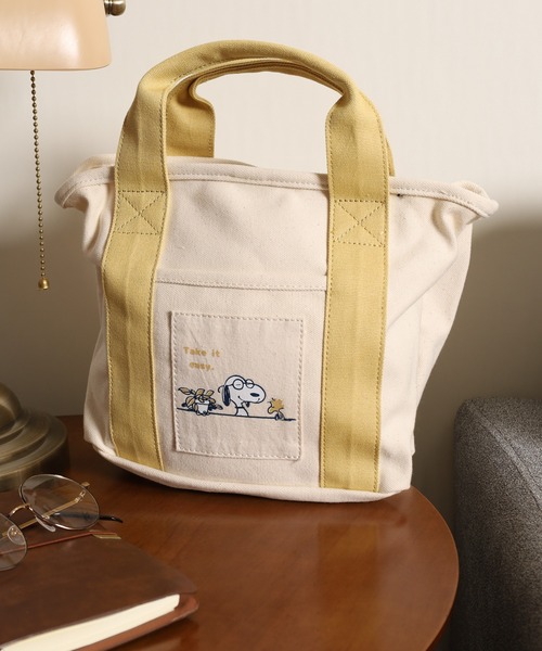 SNOOPY（スヌーピー）の「SNOOPY スヌーピー ミニトートバッグ 仕切り（トートバッグ・レディース・ホワイト/ネイビー・FREE）」の5枚目の写真