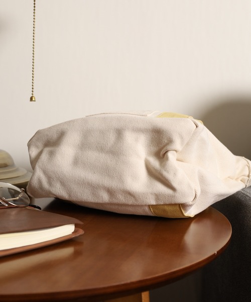 SNOOPY（スヌーピー）の「SNOOPY スヌーピー ミニトートバッグ 仕切り（トートバッグ・レディース・ホワイト/ネイビー・FREE）」の10枚目の写真