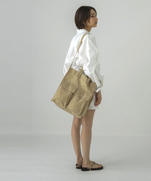 SUBLIME（サブライム）の「SUBLIME/サブライム PARAFIN  SQUARE TOTE BAG パラフィン スクエアトートバッグ（トートバッグ・メンズ・ブラック/ナチュラル/ベージュ・ONE SIZE）」の2枚目の写真