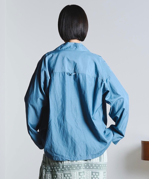 ROSE BUD(ローズバッド)の「(mici)EMBROIDERY BIG POCKET SHIRT(シャツ/ブラウス・レディース・ベージュ/ブルー・ONE SIZE)」の10枚目の写真