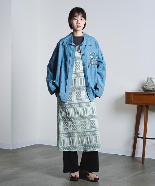 ROSE BUD(ローズバッド)の「(mici)EMBROIDERY BIG POCKET SHIRT(シャツ/ブラウス・レディース・ベージュ/ブルー・ONE SIZE)」の12枚目の写真