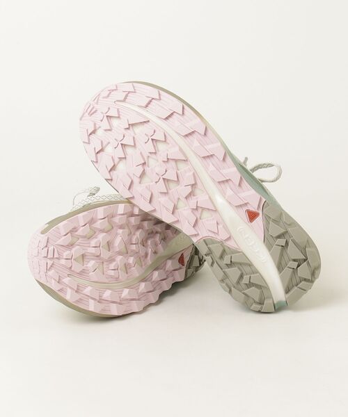 KEEN(キーン)の「SEEK / シーク / レディース シューズ(スニーカー・レディース・グリーン系その他・22.5cm/23cm/23.5cm/24cm/24.5cm/25cm/25.5cm)」の3枚目の写真