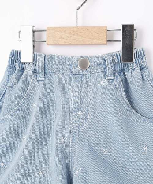 SHOO・LA・RUE（シューラルー）の「【100-150cm】リボン刺繍デニムショートパンツ（デニムパンツ・キッズ・ネイビー/サックスブルー・10/15 /14/13/12/11）」の5枚目の写真