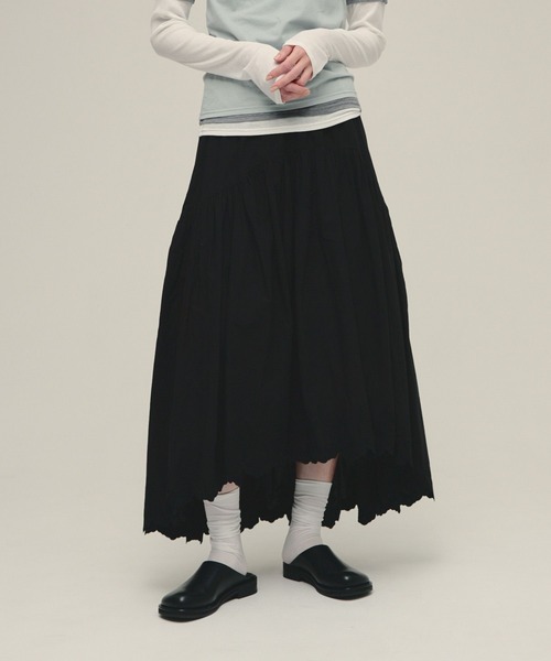 eL(エル)の「【eL】Made in India Embroidery Skirt/645533(スカート・レディース・オフホワイト/ブラック・FREE)」の1枚目の写真