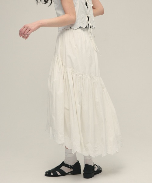 eL(エル)の「【eL】Made in India Embroidery Skirt/645533(スカート・レディース・オフホワイト/ブラック・FREE)」の8枚目の写真