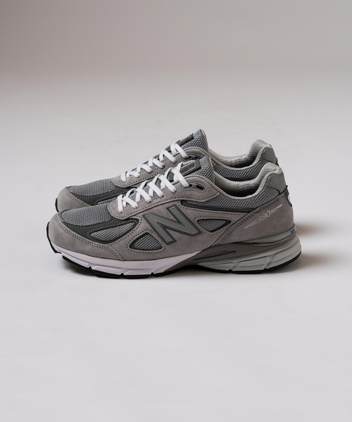 NEW BALANCE(ニューバランス)の「NEW BALANCE(ニューバランス) MADE U990GR4(スニーカー・メンズ・ライトグレー・26.5cm/26cm/25.5cm/28.5cm/28cm/27.5cm/27cm)」の1枚目の写真