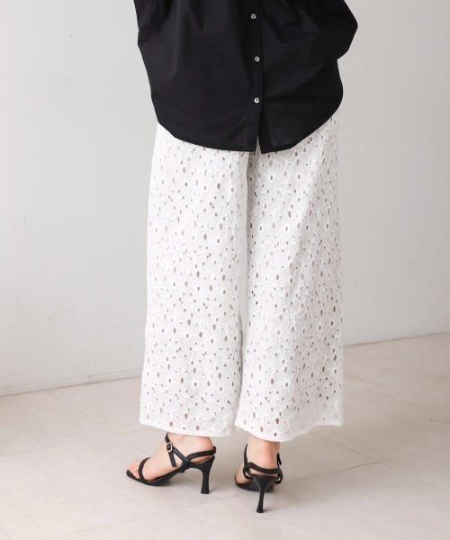 Bou Jeloud（ブージュルード）の「フラワーモチーフワイドパンツ（その他パンツ・レディース・オフホワイト・MEDIUM）」の10枚目の写真