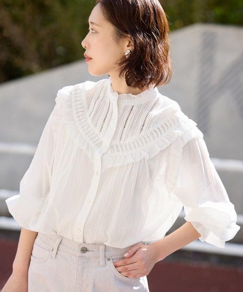 SLOBE IENA（スローブイエナ）の「《WEB限定/》フリルピンタックブラウス（シャツ/ブラウス・レディース・ブルー系その他/ホワイト/ブラック・FREE）」の12枚目の写真