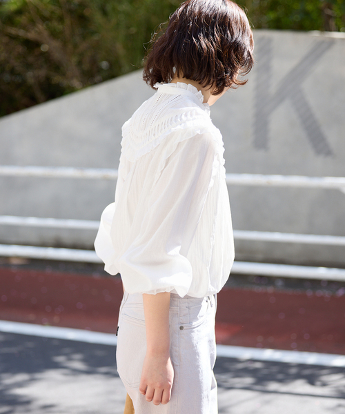 SLOBE IENA（スローブイエナ）の「《WEB限定/》フリルピンタックブラウス（シャツ/ブラウス・レディース・ブルー系その他/ホワイト/ブラック・FREE）」の13枚目の写真