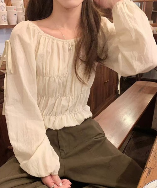 Ada.(エイダ)の「【Mellfy】リボンデザイン 2WAY シャーリング フリル ブラウス(シャツ/ブラウス・レディース・アイボリー/ホワイト・FREE)」の6枚目の写真