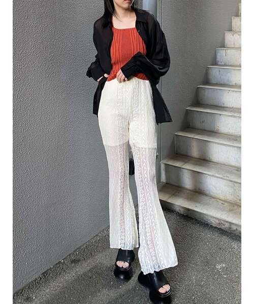 MURUA（ムルーア）の「【WEB限定】レースパッチワークフレアパンツ（その他パンツ・レディース・アイボリー/ブラック・FREE）」の12枚目の写真