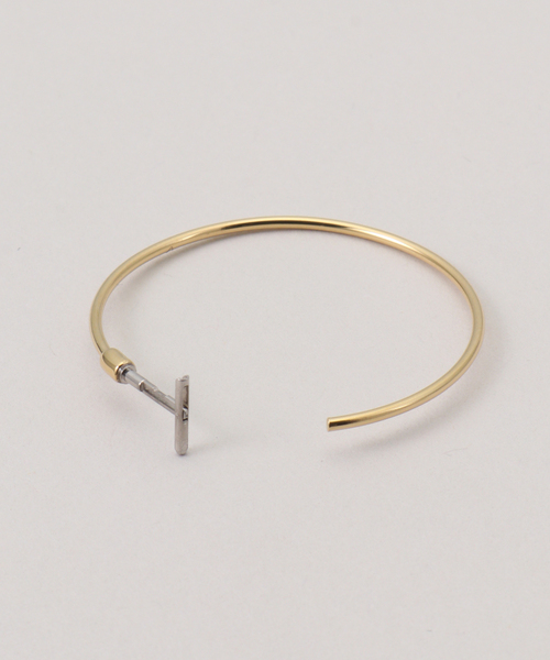 Spick & Span（スピックアンドスパン）の「《一部店舗+WEB限定》BAQLESS / バックレス Embrace Float Gold（ピアス（両耳用）・レディース・ゴールド・FREE）」の4枚目の写真