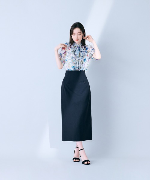 Audie a Muses(オーディアミューズ)の「パリプリントリボンタイ付きブラウス(シャツ/ブラウス・レディース・ネイビー/オフホワイト・38/42)」の9枚目の写真