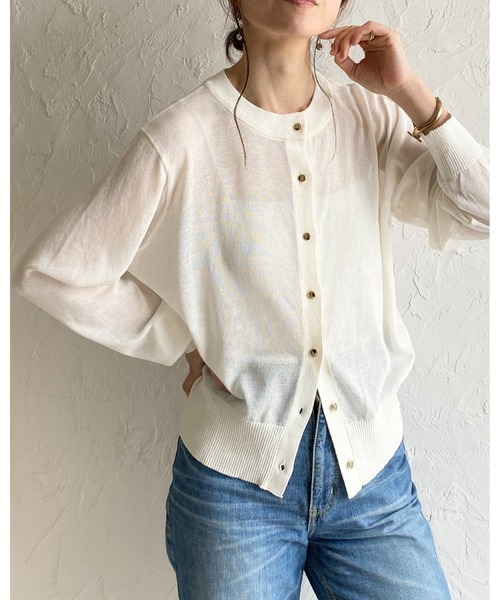 She's Closet(シーズクローゼット)の「UVカット 接触冷感 金ボタン 長袖 麻タッチ シアー ニットカーディガン(カーディガン/ボレロ・レディース・イエロー/ブラック/ホワイト/バーガンディー・FREE)」の7枚目の写真