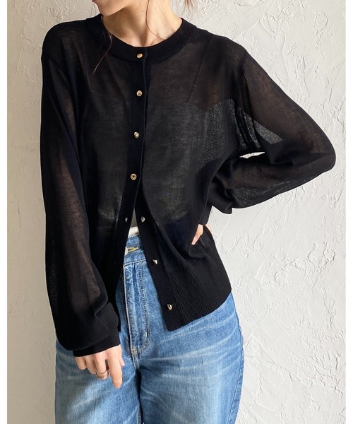 She's Closet(シーズクローゼット)の「UVカット 接触冷感 金ボタン 長袖 麻タッチ シアー ニットカーディガン(カーディガン/ボレロ・レディース・イエロー/ブラック/ホワイト/バーガンディー・FREE)」の6枚目の写真