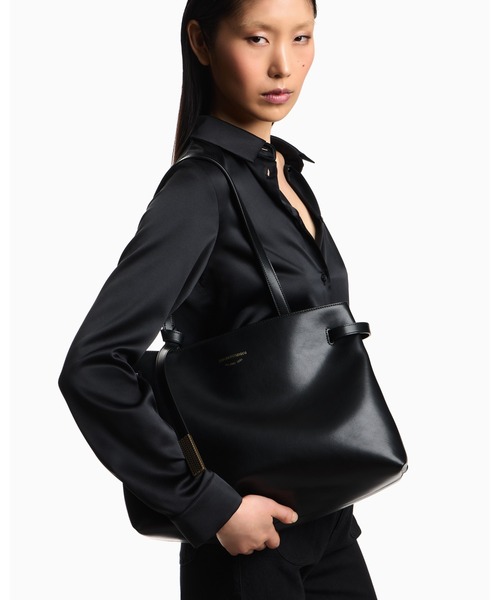 EMPORIO ARMANI（エンポリオアルマーニ）の「【エンポリオ アルマーニ】ハンドバッグ スムースレザー（ハンドバッグ・レディース・ブラック/ベージュ・FREE）」の2枚目の写真