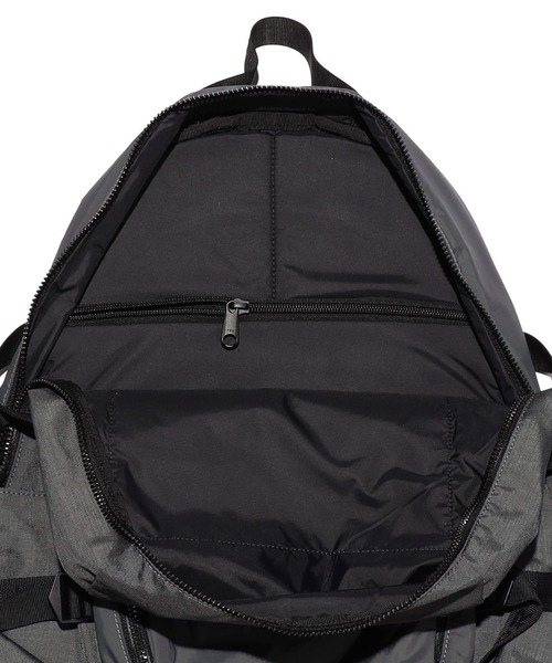 THE NORTH FACE PURPLE LABEL(ザ ノースフェイス パープルレーベル)の「【THE NORTH FACE Purple Label/ザ・ノースフェイスパープルレーベル】CORDURA Nylon Day Pack(バックパック/リュック・メンズ・ブラック/グレー・FREE)」の12枚目の写真