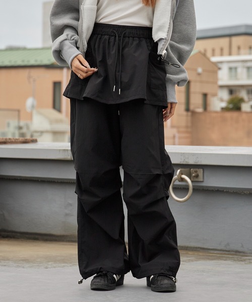 Chick(チック)の「Tuck Design Fake-Layered Easy Pants / タックデザイン フェイクレイヤード イージーパンツ 2026年 夏 夏服 秋服(その他パンツ・レディース・ホワイト/ブラック/ベージュ・FREE)」の2枚目の写真