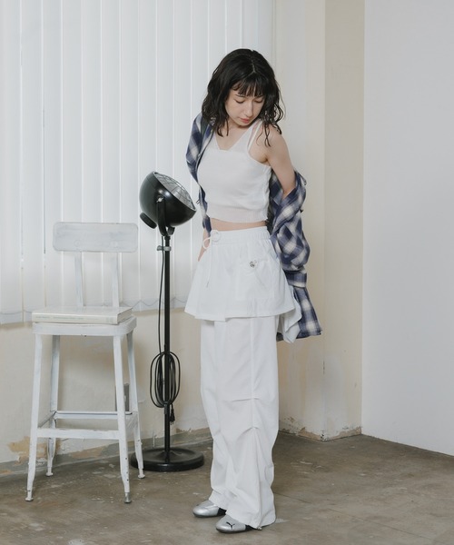 Chick(チック)の「Tuck Design Fake-Layered Easy Pants / タックデザイン フェイクレイヤード イージーパンツ 2026年 夏 夏服 秋服(その他パンツ・レディース・ホワイト/ブラック/ベージュ・FREE)」の14枚目の写真