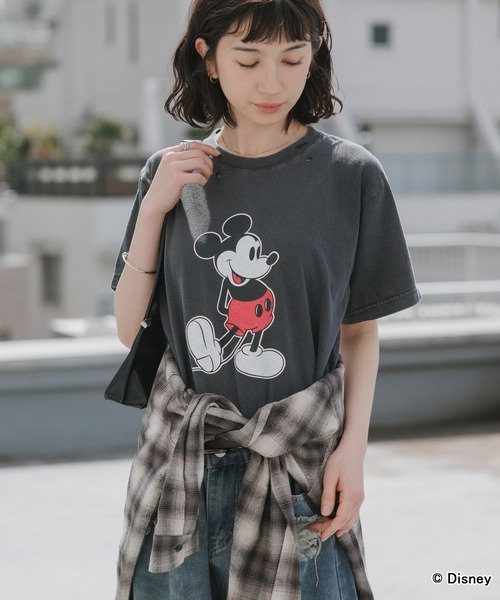 GOOD ROCK SPEED(グッドロックスピード)の「GOOD ROCK SPEED/グッドロックスピード/ MickeyMouse / Disney / ダメ―ジクルーネックTシャツ 秋 秋服 2026年秋冬(Tシャツ/カットソー・メンズ・ホワイト/ブラック・S/M/L)」の1枚目の写真