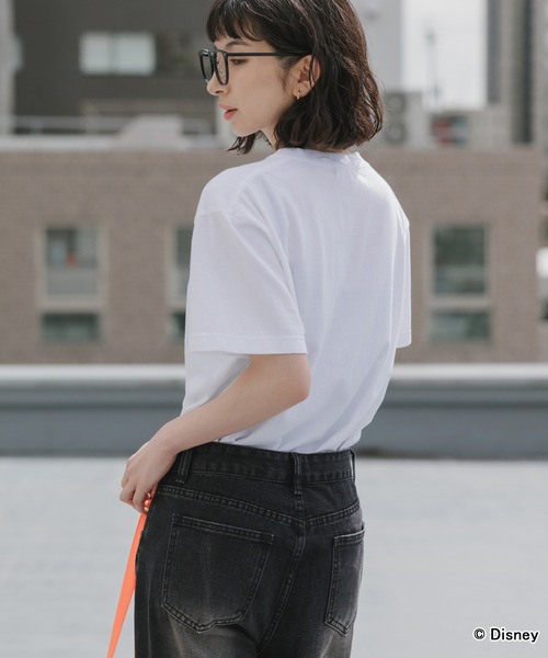 GOOD ROCK SPEED(グッドロックスピード)の「GOOD ROCK SPEED/グッドロックスピード/ MickeyMouse / Disney / ダメ―ジクルーネックTシャツ 秋 秋服 2026年秋冬(Tシャツ/カットソー・メンズ・ホワイト/ブラック・S/M/L)」の7枚目の写真