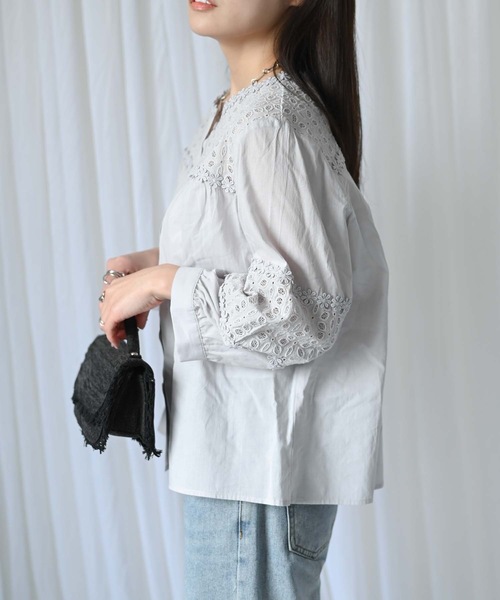 ＆HALF（アンドハーフ）の「【indian Cotton Collection】ノーカラー切替刺繍ブラウス（テーラードジャケット・レディース・ブラック/オフホワイト/ライトグレー・M）」の12枚目の写真