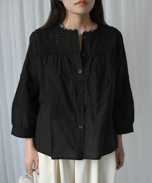 ＆HALF（アンドハーフ）の「【indian Cotton Collection】ノーカラー切替刺繍ブラウス（テーラードジャケット・レディース・ブラック/オフホワイト/ライトグレー・M）」の7枚目の写真