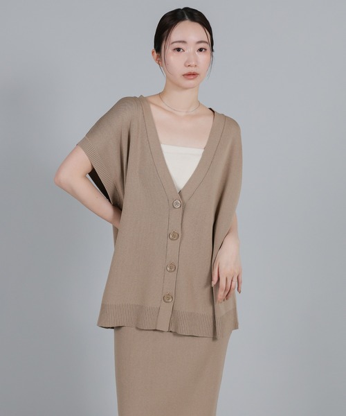 select MOCA Et（セレクトモカエト）の「【Et】Oversized V-neck Knit Vest【セットアップ可】（ベスト・レディース・ベージュ/ブラック・FREE）」の2枚目の写真