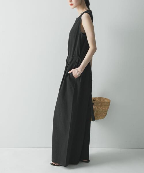 URBAN RESEARCH(アーバンリサーチ)の「『別注』THOUSAND MILE×URBAN RESEARCH SLEEVELESS ALL IN ONE(その他パンツ・レディース・ブラック/ブルー系その他・MEDIUM/LARGE)」の5枚目の写真