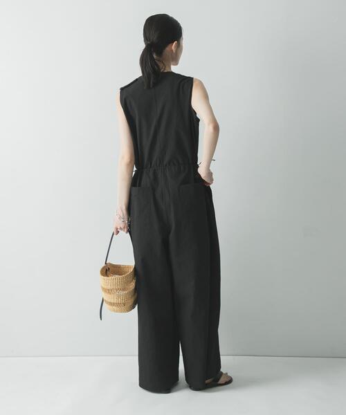 URBAN RESEARCH(アーバンリサーチ)の「『別注』THOUSAND MILE×URBAN RESEARCH SLEEVELESS ALL IN ONE(その他パンツ・レディース・ブラック/ブルー系その他・MEDIUM/LARGE)」の8枚目の写真