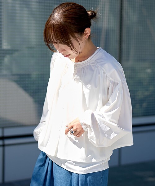 RONEL(ロネル)の「【RONEL】(接触冷感・UVカット)ラッシュギャザーブラウス(シャツ/ブラウス・レディース・オフホワイト/ダークグリーン/モカ・FREE)」の7枚目の写真