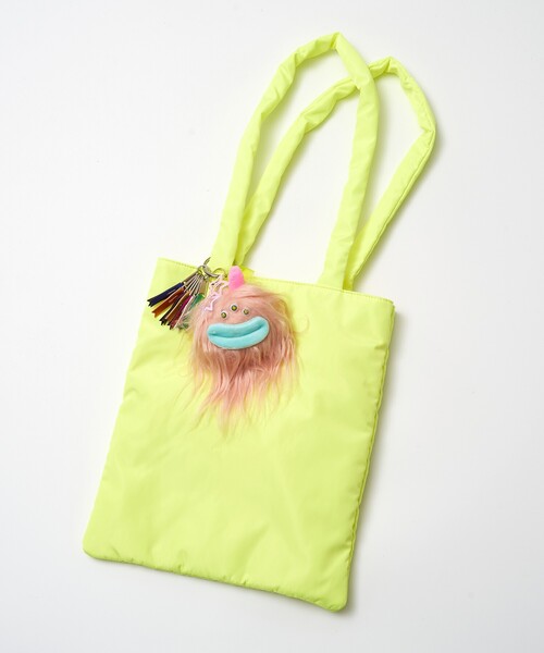 cheek(BAG)(チーク)の「【cheek】neon monster tote ネオンモンスター フラット トートバッグ サステナブル エコバッグ(トートバッグ・レディース・ピンク/グリーン/オレンジ/イエロー・フリー)」の5枚目の写真