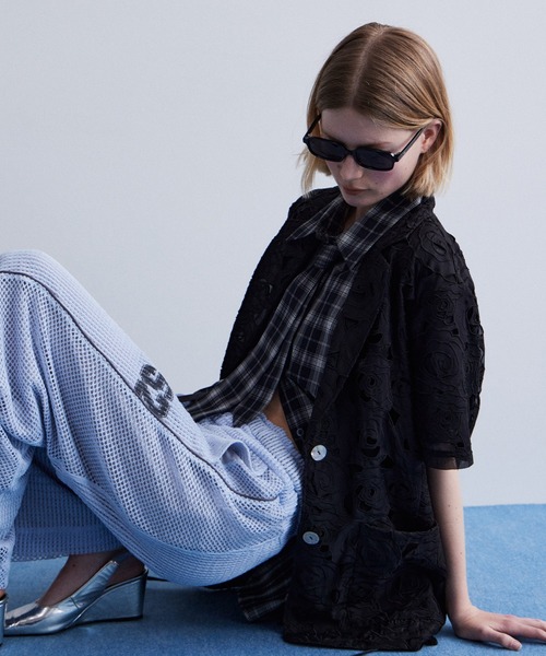MAISON SPECIAL(メゾンスペシャル)の「Skinny Square Sunglasses/スキニースクエアサングラス(サングラス・レディース・ボルドー/ブラック/オレンジ・FREE)」の5枚目の写真