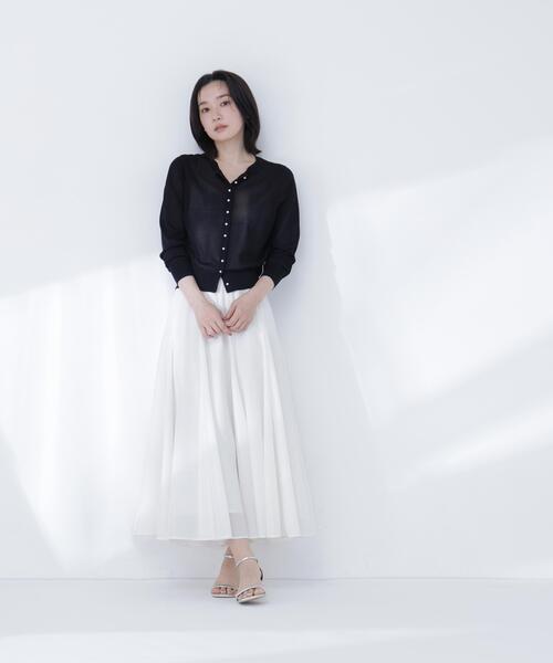 NATURAL BEAUTY BASIC(ナチュラルビューティーベーシック)の「【接触冷感】パールボタンシアーカーディガン(カーディガン/ボレロ・レディース・オフホワイト/ブルー/ブラック/オレンジ・フリ-)」の9枚目の写真